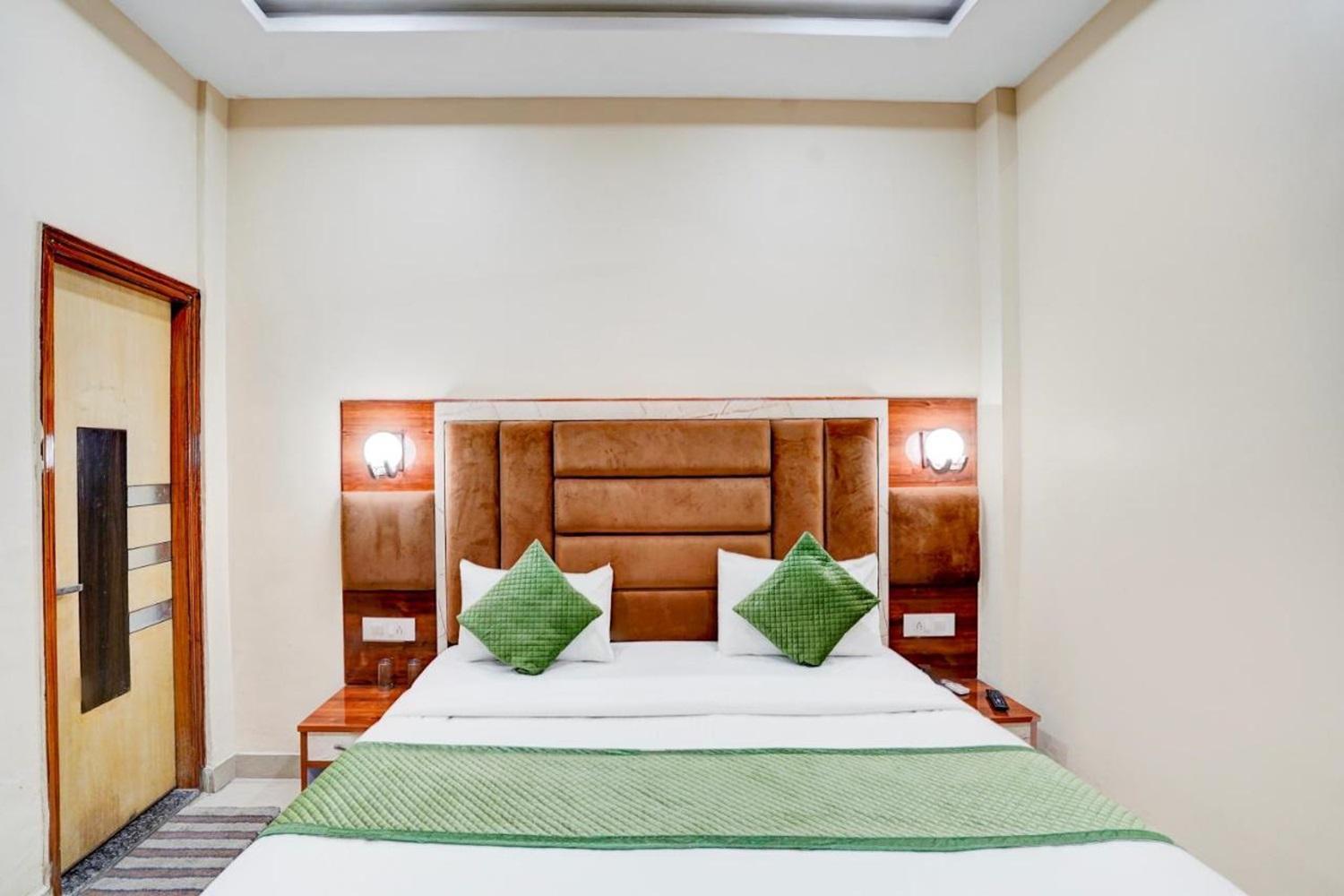 The Five Dimension Apartment Agra  Exterior photo