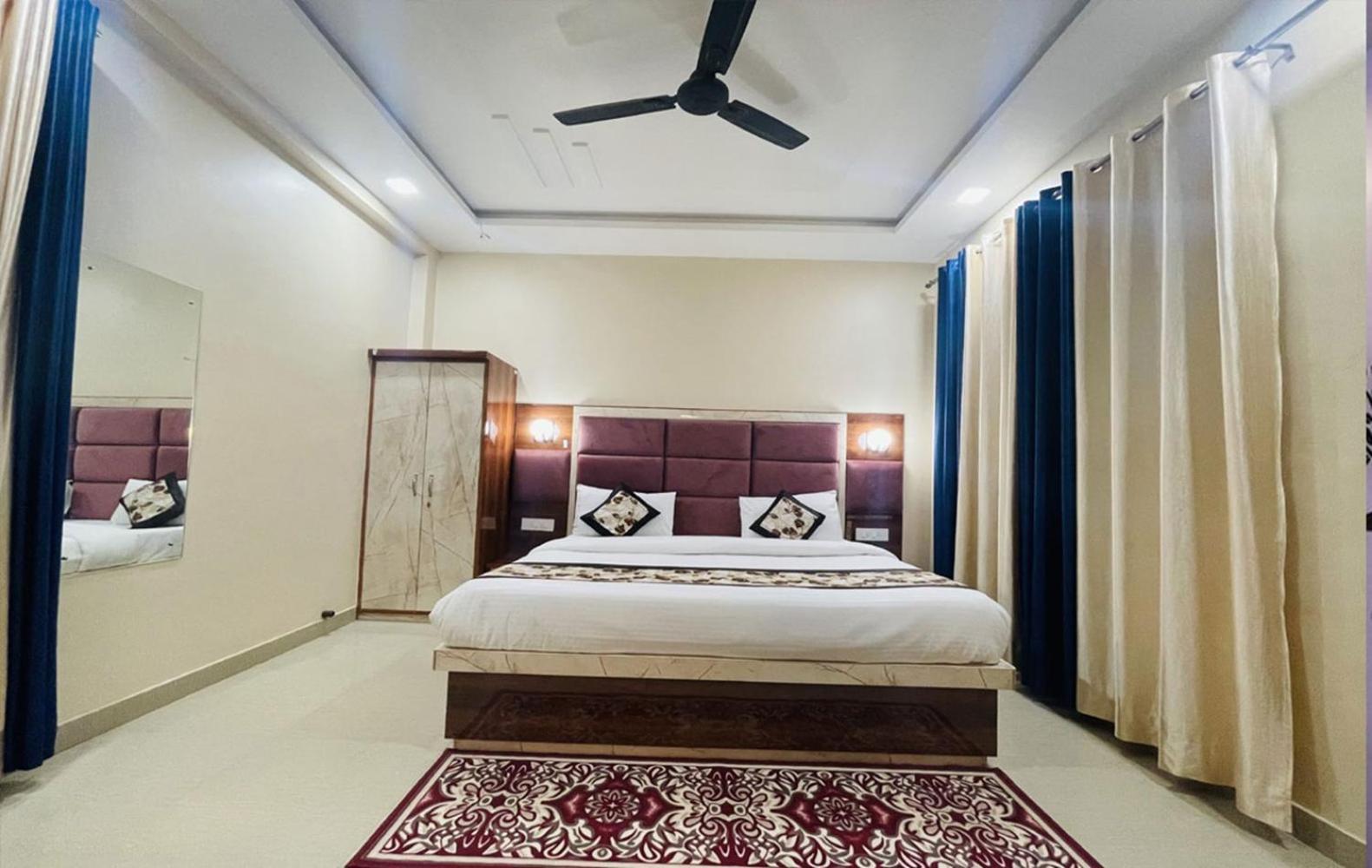The Five Dimension Apartment Agra  Exterior photo