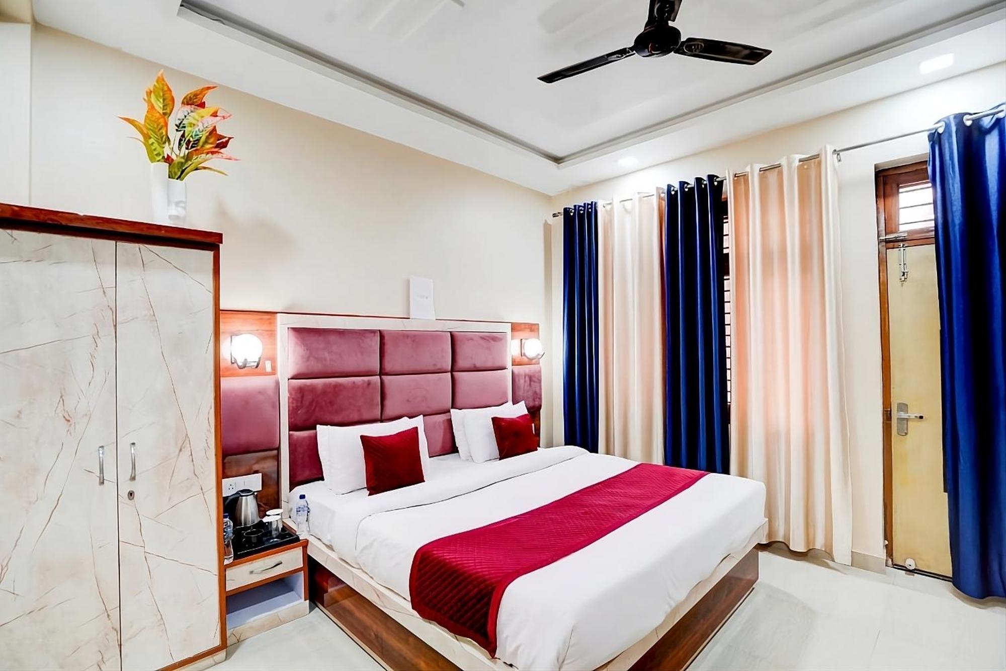 The Five Dimension Apartment Agra  Exterior photo