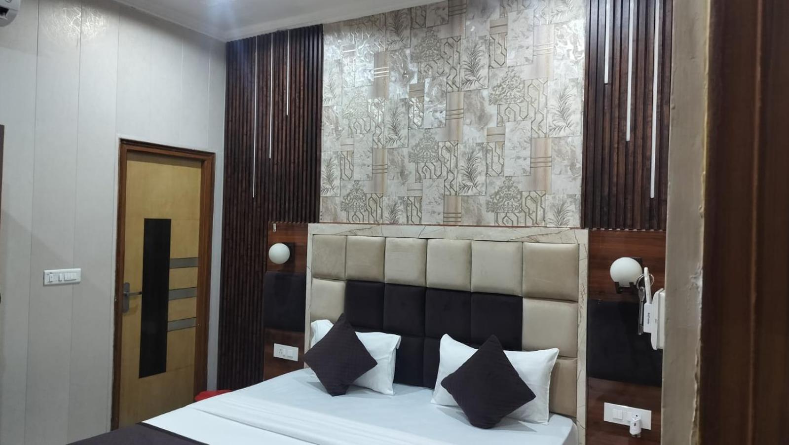 The Five Dimension Apartment Agra  Exterior photo